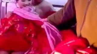 操到一半朋友來鬧新娘子 操到一半朋友來鬧新娘子