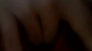 家裡的人在客聽聊天,小美媚自己偷偷在浴室自摸出了好多淫水 家裡的人在客聽聊天,小美媚自己偷偷在浴室自摸出了好多淫水