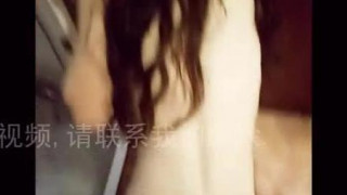 約人妻開房間,門口前愛愛~找刺激連門都不關!抓著新玩具一直玩(有影) 約人妻開房間,門口前愛愛~找刺激連門都不關!抓著新玩具一直玩(有影)