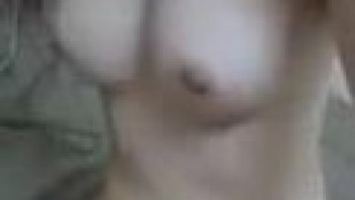 水滴奶女友大開M腿自拍,女上位騎乘~男友一直拍特寫!(有影) 水滴奶女友大開M腿自拍,女上位騎乘~男友一直拍特寫!(有影)