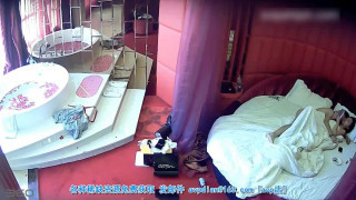 国产360水滴偷拍情趣酒店5/14 情趣酒店两个女同开房磨豆腐看地上的奢侈品两个应该家境不错 国产360水滴偷拍情趣酒店5/14 情趣酒店两个女同开房磨豆腐看地上的奢侈品两个应该家境不错