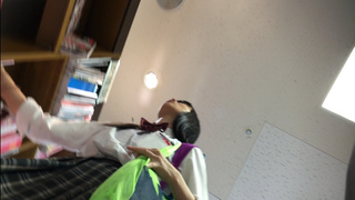 真‧偷拍神人!!不管站著坐著 只要是高中妹內褲顏色都引人遐想 27 真‧偷拍神人!!不管站著坐著 只要是高中妹內褲顏色都引人遐想 27