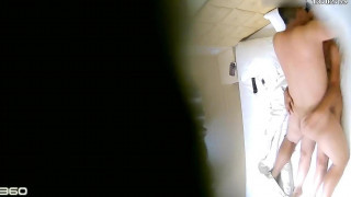 【線上看影片】 水滴攝像頭監控偷拍旅館開房的激情男女聽說話不像是夫妻! 【線上看影片】 水滴攝像頭監控偷拍旅館開房的激情男女聽說話不像是夫妻!