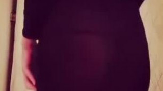 直接撕開她的緊身衣!雪白巨乳目測至少有F!男網友全暴動:第三點就這樣露?(2) 直接撕開她的緊身衣!雪白巨乳目測至少有F!男網友全暴動:第三點就這樣露?(2)