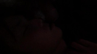 對住熟睡前女友打飛機 對住熟睡前女友打飛機