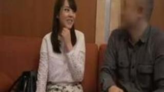 【素人ナンパ】バラエティ番組のロケと騙してセンズリ鑑賞をさせる!ショップ店員! 【素人ナンパ】バラエティ番組のロケと騙してセンズリ鑑賞をさせる!ショップ店員!