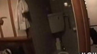 ランダムな若者によって縛られた日本の熟女 ランダムな若者によって縛られた日本の熟女