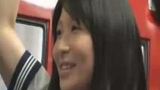 痴漢レイプしようと思ったら淫乱痴女ビッチだった…女子校生に逆レイプされちゃう 痴漢レイプしようと思ったら淫乱痴女ビッチだった…女子校生に逆レイプされちゃう