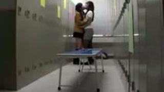 【キス】巨乳の熟女のディープキス動画。可愛いレズ女子高生に迫られ、ディープキスしちゃう巨乳美熟女教師! 【キス】巨乳の熟女のディープキス動画。可愛いレズ女子高生に迫られ、ディープキスしちゃう巨乳美熟女教師!