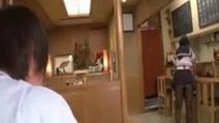 「私のパンツ見てなかったんですか?ちゃんと見て下さい♡」黒パンストで男を弄ぶドスケベ女子校生!(30分) 「私のパンツ見てなかったんですか?ちゃんと見て下さい♡」黒パンストで男を弄ぶドスケベ女子校生!(30分)