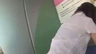 観覧車の中で生フェラ口内発射される変態妊婦 観覧車の中で生フェラ口内発射される変態妊婦