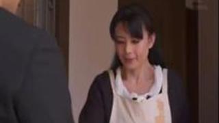 若い男の肉棒に翻弄される人妻 若い男の肉棒に翻弄される人妻