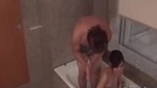 暖かいシャワーは角質のために厄介になりますルルキノウチ 暖かいシャワーは角質のために厄介になりますルルキノウチ