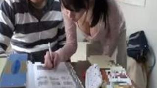 うちに来るカテキョは超~神乳JDのお姉さん!!!無防備な胸チラが…エット…π2乗の…オッパイが2つの…もぅ我慢デキないっ! うちに来るカテキョは超~神乳JDのお姉さん!!!無防備な胸チラが…エット…π2乗の…オッパイが2つの…もぅ我慢デキないっ!