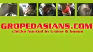 電車内でタイトスカートのOLに痴漢集団が襲い掛かり隠し撮りまでされる 電車内でタイトスカートのOLに痴漢集団が襲い掛かり隠し撮りまでされる