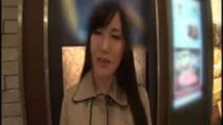 快楽だけを追求するシロウト人妻�... 快楽だけを追求するシロウト人妻�...