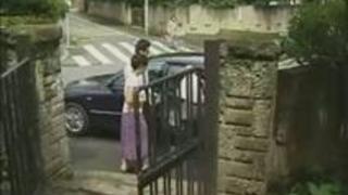 【ぱいコレ動画】縛乳ドウガ無料-家事をしている最中に男に襲われちゃた人妻!スカートをまくり上げてち〇ぽずっぽり挿入wバックで突き上げられwww 【ぱいコレ動画】縛乳ドウガ無料-家事をしている最中に男に襲われちゃた人妻!スカートをまくり上げてち〇ぽずっぽり挿入wバックで突き上げられwww