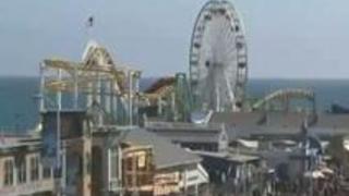 アメリカのハイスクールに通う巨乳パイパン女子校生がバス車内で集団レイプに遭遇 アメリカのハイスクールに通う巨乳パイパン女子校生がバス車内で集団レイプに遭遇