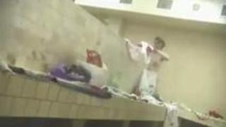 【無修正】今日のシャワー脱衣所隠し撮り映像 皆さんバキュームぽんで寛いでますw 【無修正】今日のシャワー脱衣所隠し撮り映像 皆さんバキュームぽんで寛いでますw