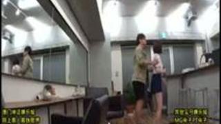 正直教えたくないほどの超プレミア映像をE-BODYが入手! 美容院で働くオシャレ可愛い巨乳アシスタント(21才)がイケメン美容師… 正直教えたくないほどの超プレミア映像をE-BODYが入手! 美容院で働くオシャレ可愛い巨乳アシスタント(21才)がイケメン美容師…