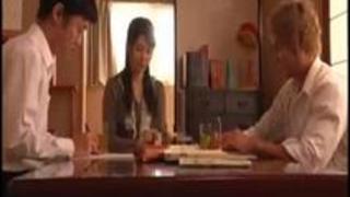 「こんなおばさんでもオチンチン触ったらその気になってくれる?」夫に先立たれた未亡人の疼く性欲…息子の友人を誘惑して若い絶… 「こんなおばさんでもオチンチン触ったらその気になってくれる?」夫に先立たれた未亡人の疼く性欲…息子の友人を誘惑して若い絶…