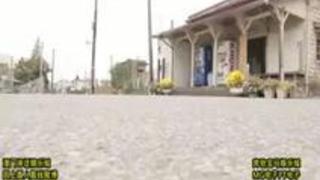 自然豊かな田舎町で出会った誰も�... 自然豊かな田舎町で出会った誰も�...