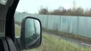 ランニング中のロシアンスレンダー美女を言葉巧みにクルマに連れ込んでハメる動画。Gina Gersonという中々有名な女優らしい。 ランニング中のロシアンスレンダー美女を言葉巧みにクルマに連れ込んでハメる動画。Gina Gersonという中々有名な女優らしい。