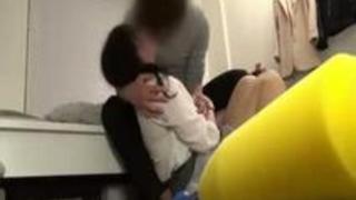 【無料アダルト動画】マシュマロボディの素人娘が寂しさに負けなし崩し的に交尾! 【無料アダルト動画】マシュマロボディの素人娘が寂しさに負けなし崩し的に交尾!