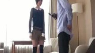 緊張しまくりながらも犯されて喘ぎまくるパイパンま○このドMちゃん 緊張しまくりながらも犯されて喘ぎまくるパイパンま○このドMちゃん