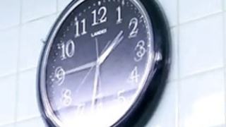 医者は手術室でファック患者を弄ぶ 医者は手術室でファック患者を弄ぶ