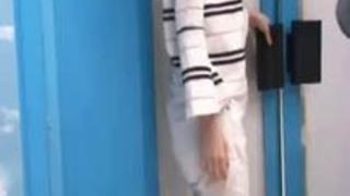 MM号で外に夫を待たせた若妻を寝取る MM号で外に夫を待たせた若妻を寝取る