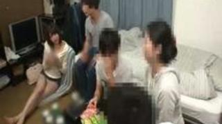 自他共に認める美人女子をあえて�... 自他共に認める美人女子をあえて�...
