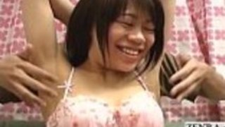 素人の脇の下の手コキの奇妙なCFNM字幕付き 素人の脇の下の手コキの奇妙なCFNM字幕付き