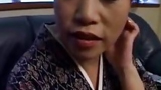 彼女は日本の男の子の十代の甥を誘惑し、味わった 彼女は日本の男の子の十代の甥を誘惑し、味わった