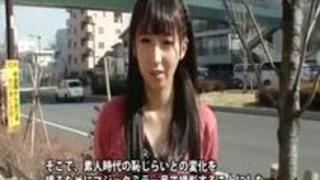 《素人企画》 何か外の人と目が合うんですけど…これって本当に外から見えないんですか? 《素人企画》 何か外の人と目が合うんですけど…これって本当に外から見えないんですか?