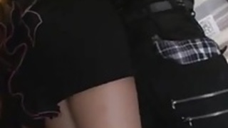 jeunes japonaises従業員は、ペロテスを列車に乗せた jeunes japonaises従業員は、ペロテスを列車に乗せた