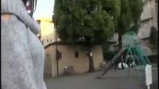 〔人妻ナンパ〕神乳 奥さん降臨 すっげえ胸に鬼ボッキ 産後のママは感度UPでドスケベだったぁ 〔人妻ナンパ〕神乳 奥さん降臨 すっげえ胸に鬼ボッキ 産後のママは感度UPでドスケベだったぁ