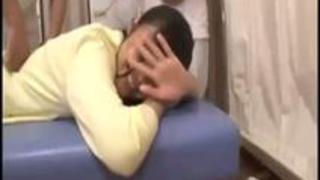 おっぱいモミモミ!お尻スリスリ!素人限定!カラダを触った痴漢男を当てろ!痴漢したのは誰だ!?クイズ おっぱいモミモミ!お尻スリスリ!素人限定!カラダを触った痴漢男を当てろ!痴漢したのは誰だ!?クイズ