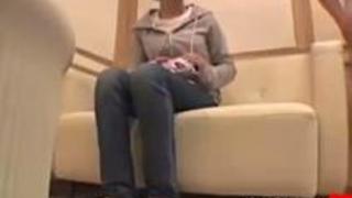 エステ店でセクハラされて中だしされてしまった超敏感なお姉さん エステ店でセクハラされて中だしされてしまった超敏感なお姉さん