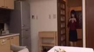 子作りに悩む巨乳の義母が息子のチンチンシュッシュッシュッ! 子作りに悩む巨乳の義母が息子のチンチンシュッシュッシュッ!