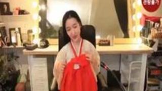 韓国ライブチャット美女がコスプレからのオナニーで絶頂!チマチョゴリ編.mp4 韓国ライブチャット美女がコスプレからのオナニーで絶頂!チマチョゴリ編.mp4