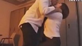 エモティック・チェンジ・ルーム、ガールフレンドで変態の日本のひよこ奄美翼 エモティック・チェンジ・ルーム、ガールフレンドで変態の日本のひよこ奄美翼