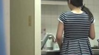 日本人のベイビー猫が食べられた 日本人のベイビー猫が食べられた