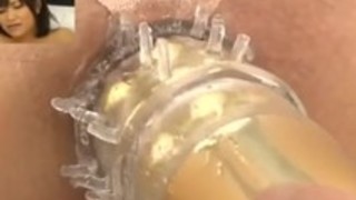 いくつかのおもちゃを貫通しているアジアの女の子のお尻をよく見て いくつかのおもちゃを貫通しているアジアの女の子のお尻をよく見て