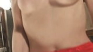 赤いストッキングのコックをかわいくて長い脚のベイビー 赤いストッキングのコックをかわいくて長い脚のベイビー