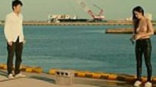 神風のヌード - 風に濡れた女性 神風のヌード - 風に濡れた女性