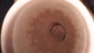 巨乳のふくらんだ乳首 巨乳のふくらんだ乳首