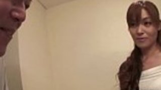 爆発的オリエンタル口仕事と肛門性交 爆発的オリエンタル口仕事と肛門性交