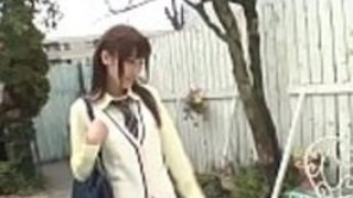 東洋の法的年齢のティーンエイジャーはdeepthroatを楽しんでいます 東洋の法的年齢のティーンエイジャーはdeepthroatを楽しんでいます