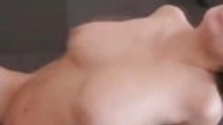 ジャポナイズBCBG局seduite pleurniche baisee